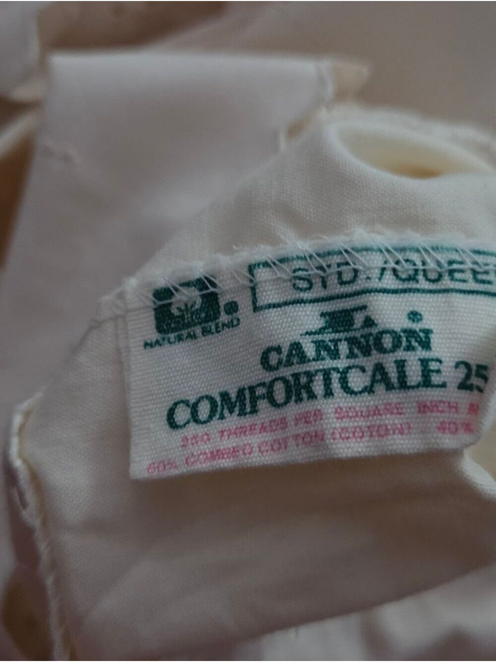 Vtg Cannon Comfortcale 250 Std/Queen Lace Beige Pillow Case X 2 - Picture 4 of 4